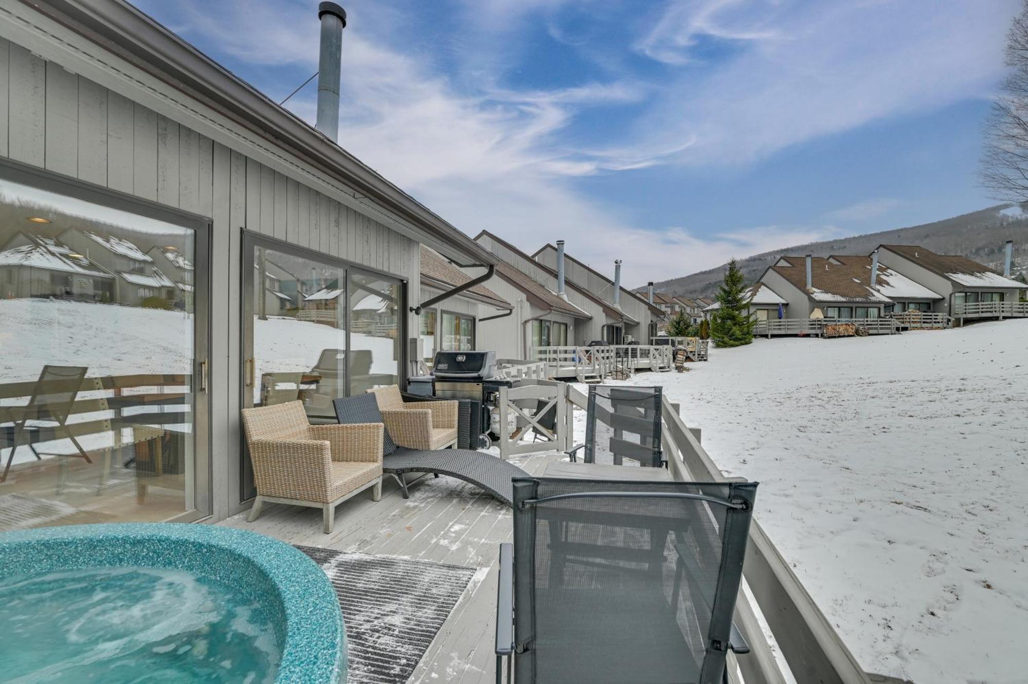 Walk To Ski Lift Family-Friendly Windham Townhome Экстерьер фото
